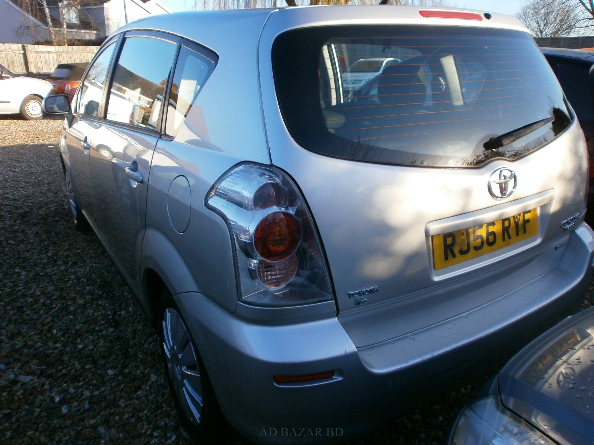 Toyota Corolla Verso 2.2 D-4D T2 5dr 2006