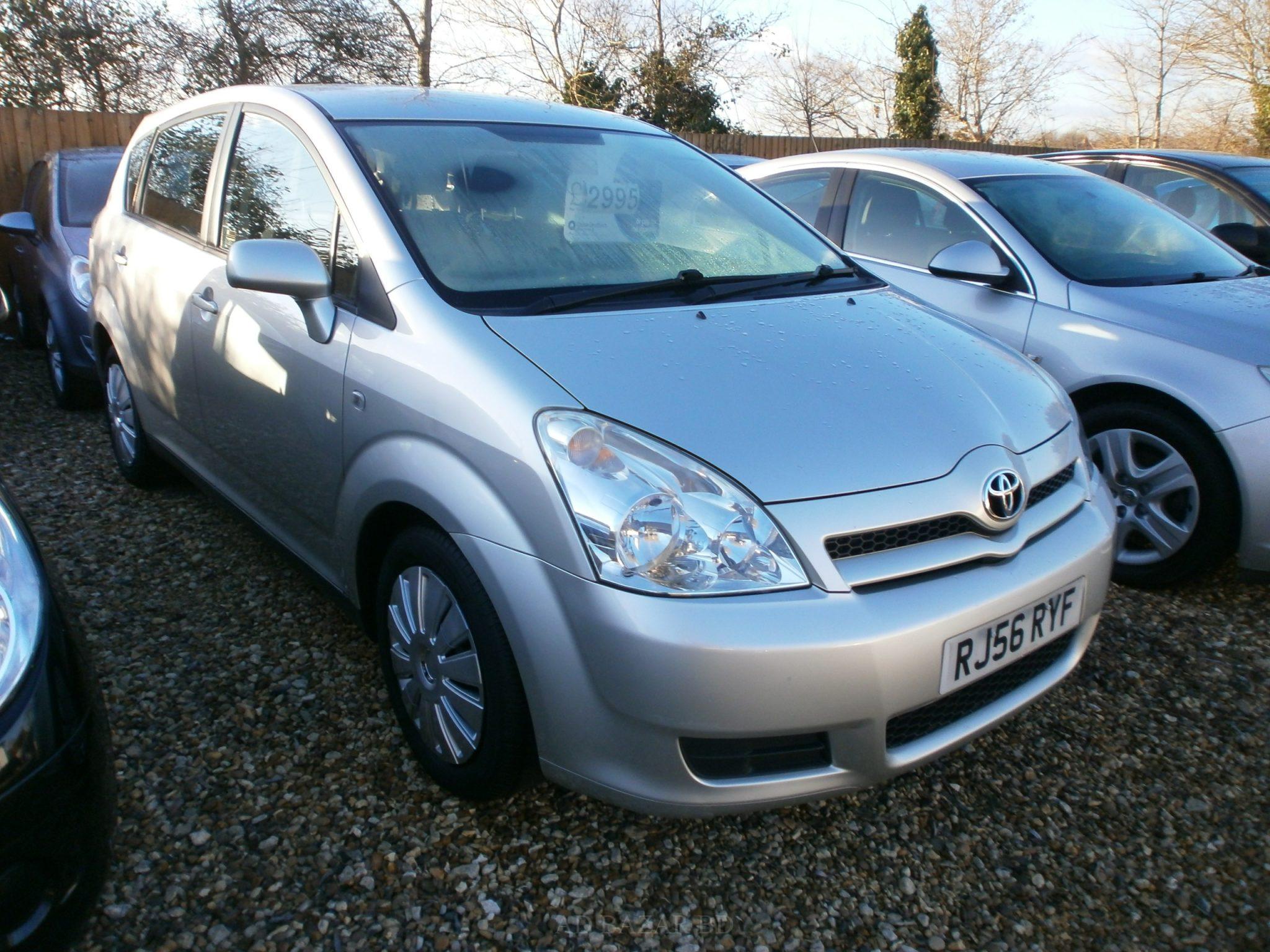 Toyota Corolla Verso 2.2 D-4D T2 5dr 2006